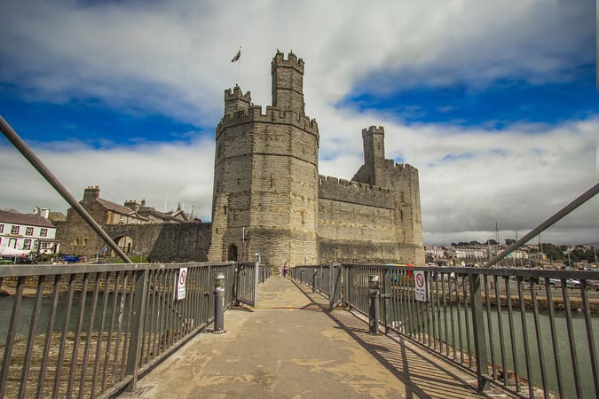 Wales, Caernarfon, Castle- Pixabay.jpg